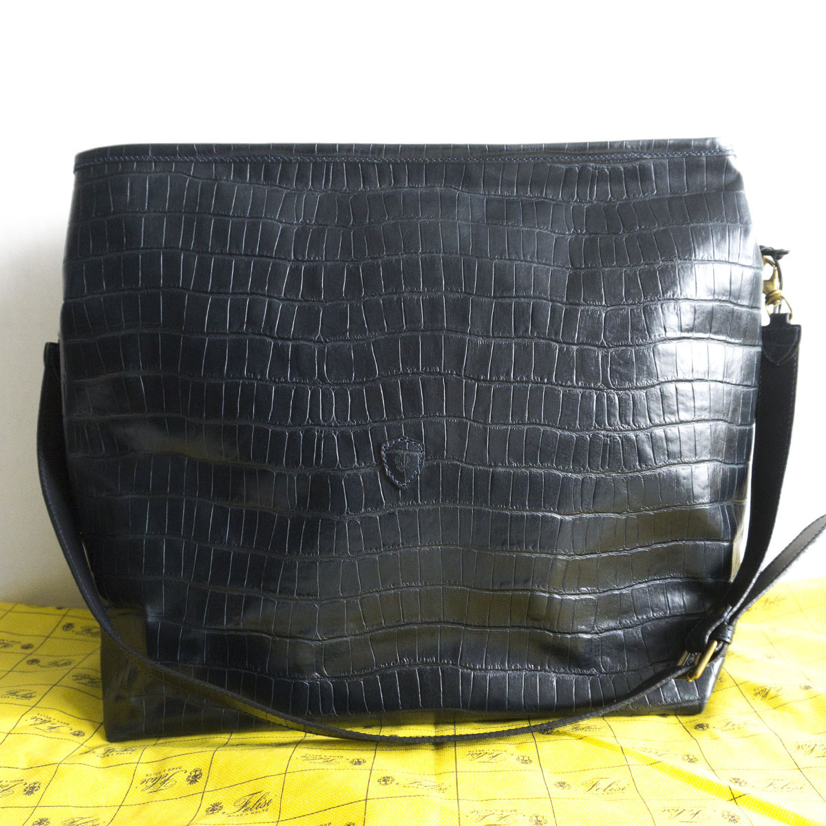 【極美品】 FELISI 【ラゲージ 10/36/2/SA】【定価181，500円】2WAY クロコ型押しレザー ショルダーバッグ ネイビー 2103109