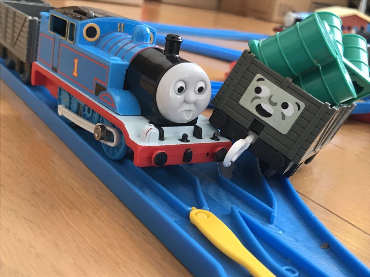 プラレール トーマス どきどきマウンテン サウンド駅 しゃべるパーシー