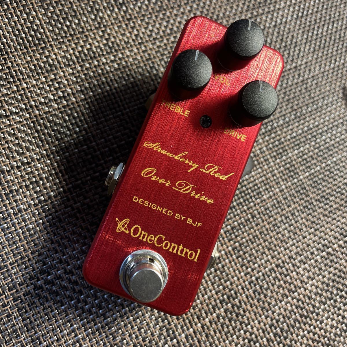 ワンコントロール strawberry red overdrive BJF 