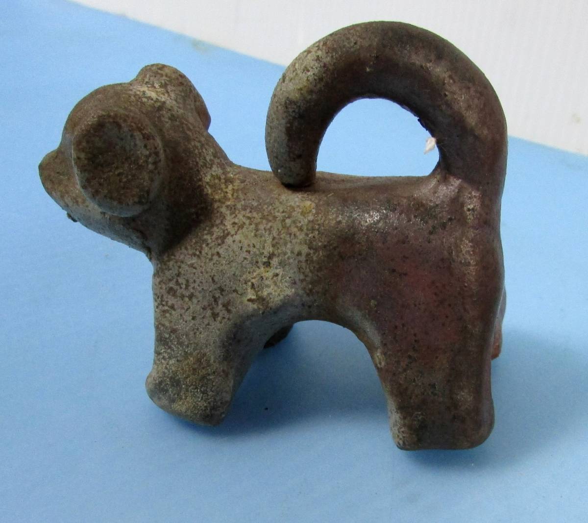 備前焼 干支戌 犬 柴犬？ サイズ（約3.8㎝x7.5㎝xH6.5㎝）(備前 