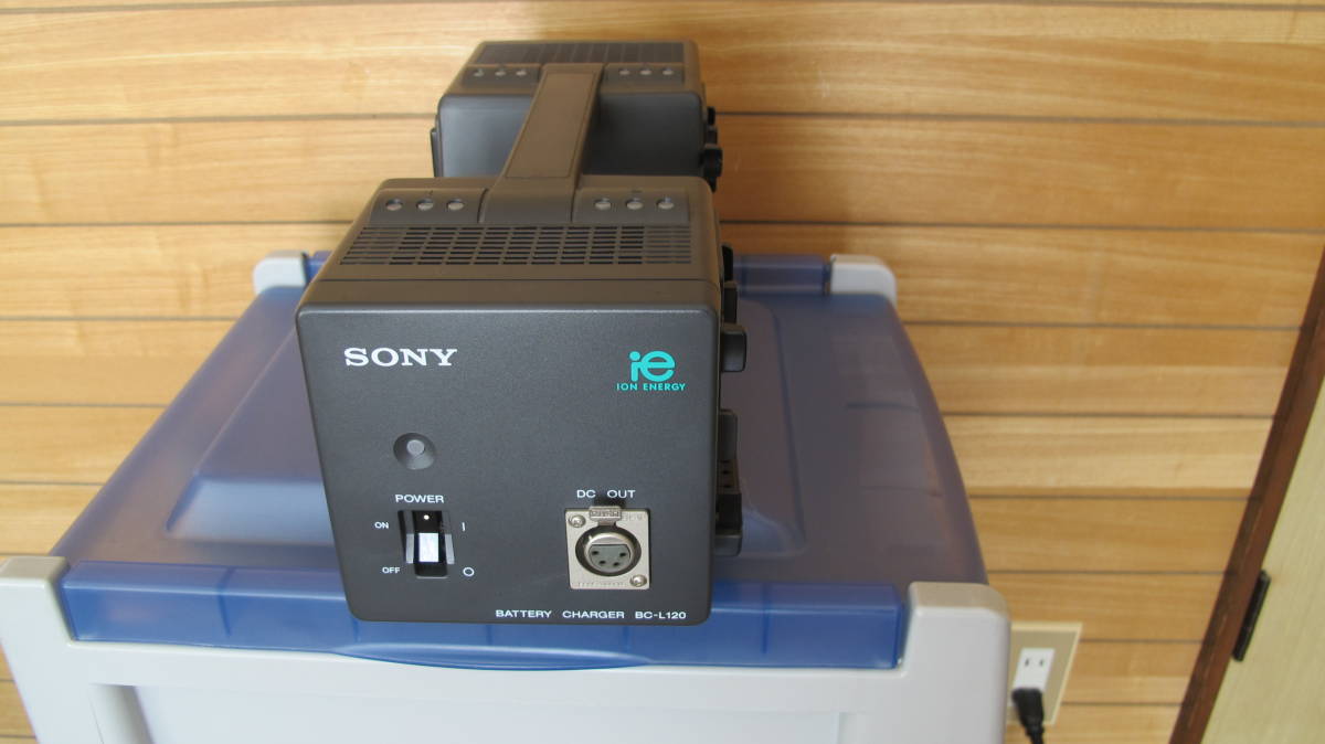 SONY リチウムイオンバッテリー4連チャージャー BC-L120 実働品 【公式