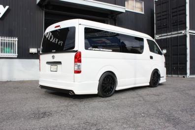 即決 0系ハイエース Tpdエアロ リアバンパー 塗装済 ワイド リア 売買されたオークション情報 ヤフオク の商品情報をアーカイブ公開 オークファン Aucfan Com