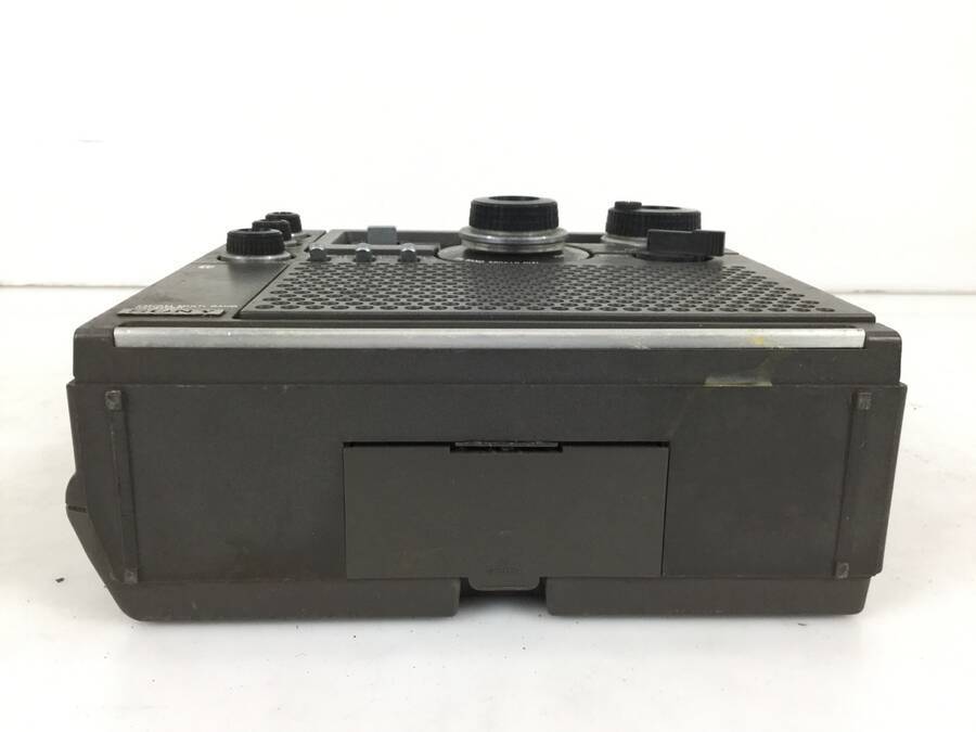SONY ICF-5900 FM/AMマルチバンド受信機　※ジャンク品 SONY ICF-5900 FM⁄AMマルチバンド受信機 ※ジャンク品 SONY ICF-5900 FM