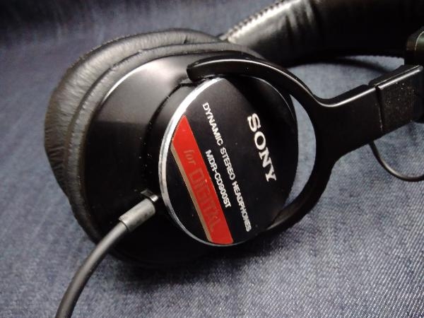 低価，爆買い SONY MDR-CD900ST [スタジオモニターヘッドホン] ヘッドホン・イヤホン (★1502-2)