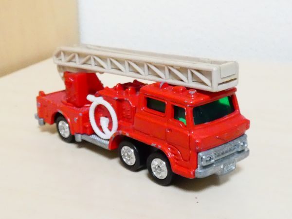 日本製トミカ 黒箱 29 日野 ハシゴ消防車 旧ホイール ミニカー 商用車 公用車 売買されたオークション情報 Yahooの商品情報をアーカイブ公開 オークファン Aucfan Com