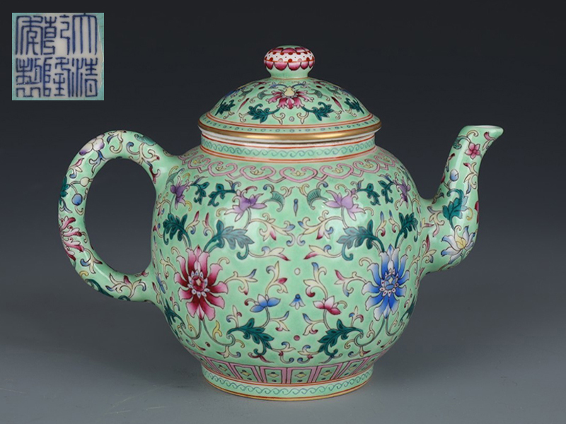 得価，正規品 古美術 陶磁器 琺瑯彩纏枝八宝紋茶壺 雍正年製 手彫 清朝期 蔵出 置物 擺件(清)｜売買されたオークション情報、yahooの商品情報をアーカイブ公開 - オークファン 清