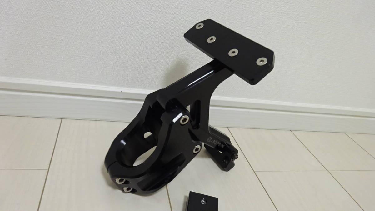 ZRX1200 DAEG ダエグ　アクティブ　フレーム　マウント　カウルステー