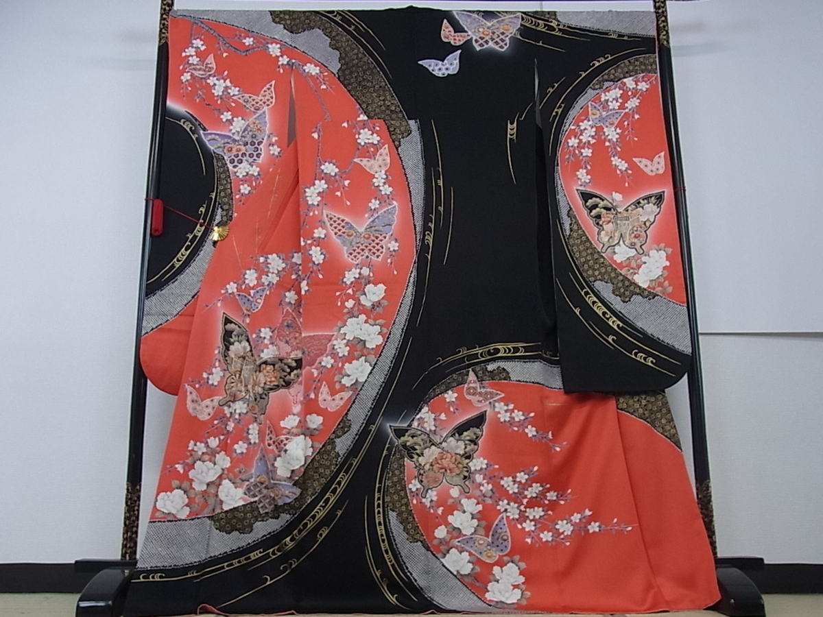 着物屋こころ□豪華振袖 駒刺繍 舞蝶花文 暈し染 金銀
