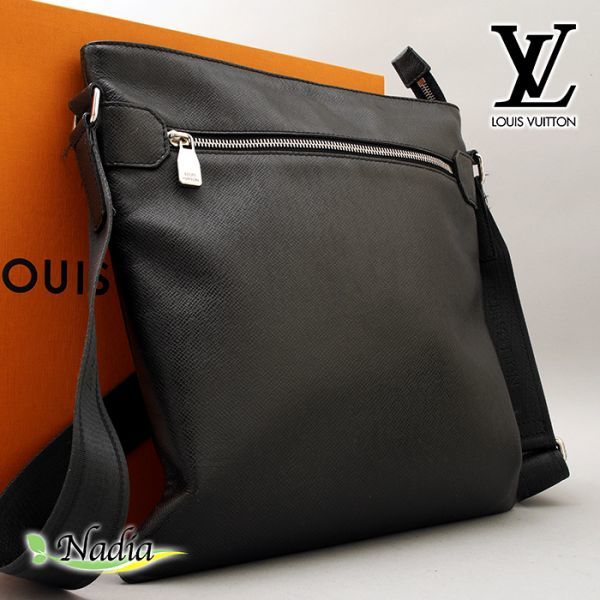 □【極美品】ルイヴィトン Louis Vuitton タイガ サシャ 斜め掛け 
