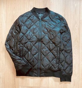 ユニクロ Ma 1の平均価格は1 871円 ヤフオク 等のユニクロ Ma 1のオークション売買情報は16件が掲載されています