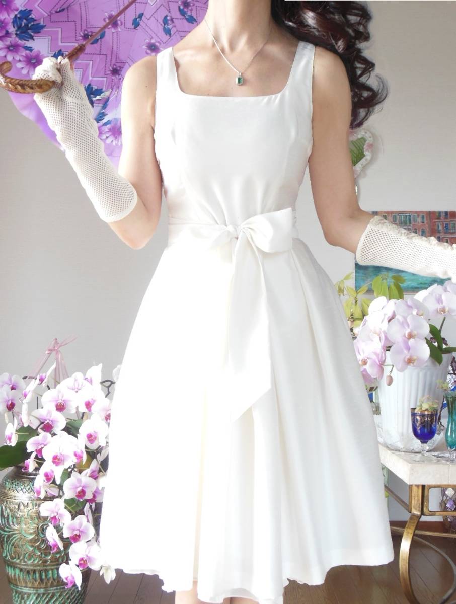 神戸イング 日本製 高級感光沢シャンタン素材の綺麗お嬢さんワンピース Ingni プリーツフレアースカート リボン 艶アイボリーホワイト白 Sm ワンピース 売買されたオークション情報 Yahooの商品情報をアーカイブ公開 オークファン Aucfan Com