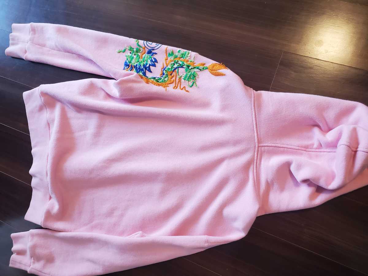 純正販売店舗 GUCCI ピンク ドラゴン ロゴ パーカー 【公式通販】