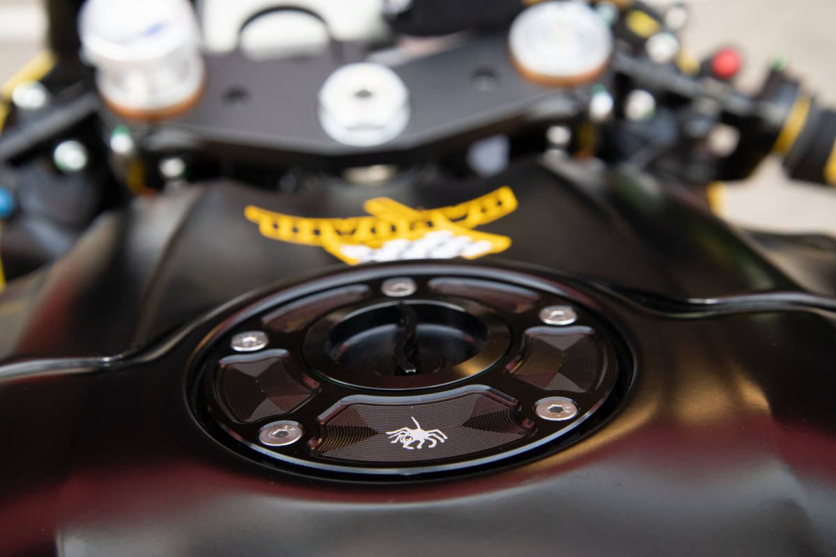 クイックアクション SPIDER タンクキャップ クイック RACING | TWM 