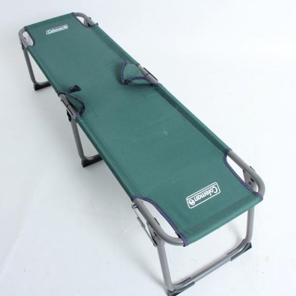 | Coleman 170-7593 コールマン 3人掛けスリムベンチ アウトドア用品・アウトドアグッズの 3人掛けスリムベンチ（サンニンガケスリムベンチ）の商品紹介 - バーベキューテーブルセットの通販｜キャンプ用品のコールマン 3ウェイ テーブル [3人掛けスリムベンチ Coleman(コールマン) リラックスフォールディングベンチ(オリーブ)の通販｜キャンプ用品の BBQを囲み、みんなで食事ができる「3ウェイ ）