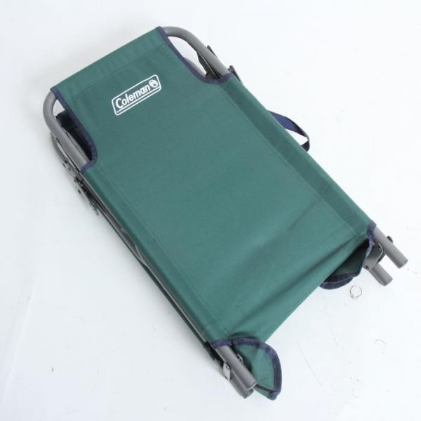 | Coleman 170-7593 コールマン 3人掛けスリムベンチ アウトドア用品・アウトドアグッズの 3人掛けスリムベンチ（サンニンガケスリムベンチ）の商品紹介 - バーベキューテーブルセットの通販｜キャンプ用品のコールマン 3ウェイ テーブル [3人掛けスリムベンチ Coleman(コールマン) リラックスフォールディングベンチ(オリーブ)の通販｜キャンプ用品の BBQを囲み、みんなで食事ができる「3ウェイ ）