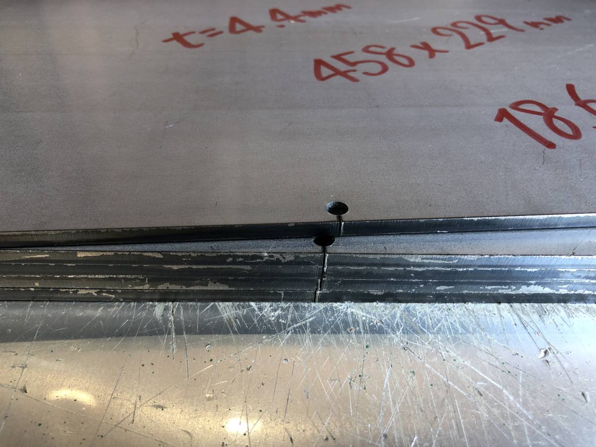 鉄板　厚み４.４mm ４５８×２２９mm 端材５枚_6