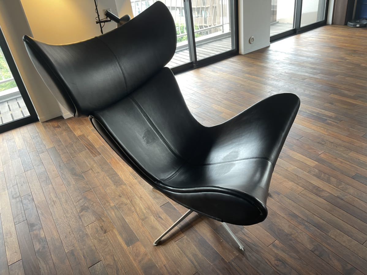 ボーコンセプト　総革　ラウンジチェア&オットマンセット BoConcept(ボーコンセプト)目をひくエレガントなデザインの 回転 リビング [ブラック&frasl;黒] 45万「Charlotte&frasl;シャーロット」「RICO&frasl;リコ 通販
