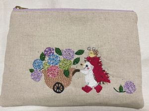 ハンドメイド ポーチ 刺繍のヤフオク の相場 価格を見る ヤフオク のハンドメイド ポーチ 刺繍のオークション売買情報は136件が掲載されています