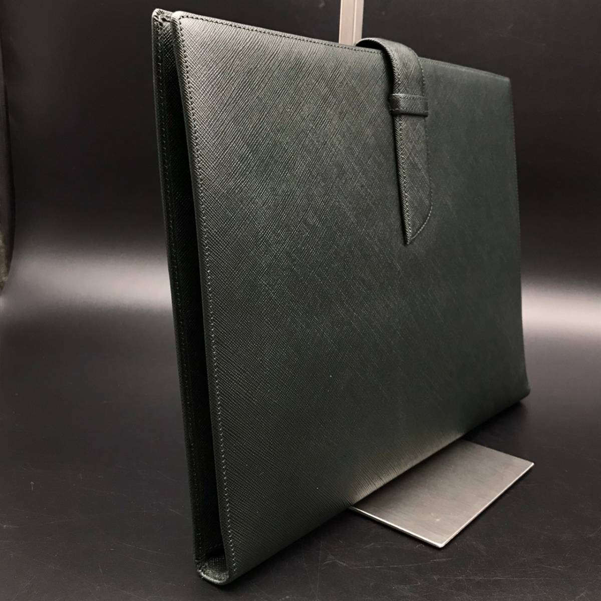 Ej0601 27 22 ブレイリオ Brelio システム手帳 レザー クラフトマン 職人技 文房具 ビジネス 革小物 レザー小物 24 3 32 5cm 80サイズ システム手帳 売買されたオークション情報 Yahooの商品情報をアーカイブ公開 オークファン Aucfan Com