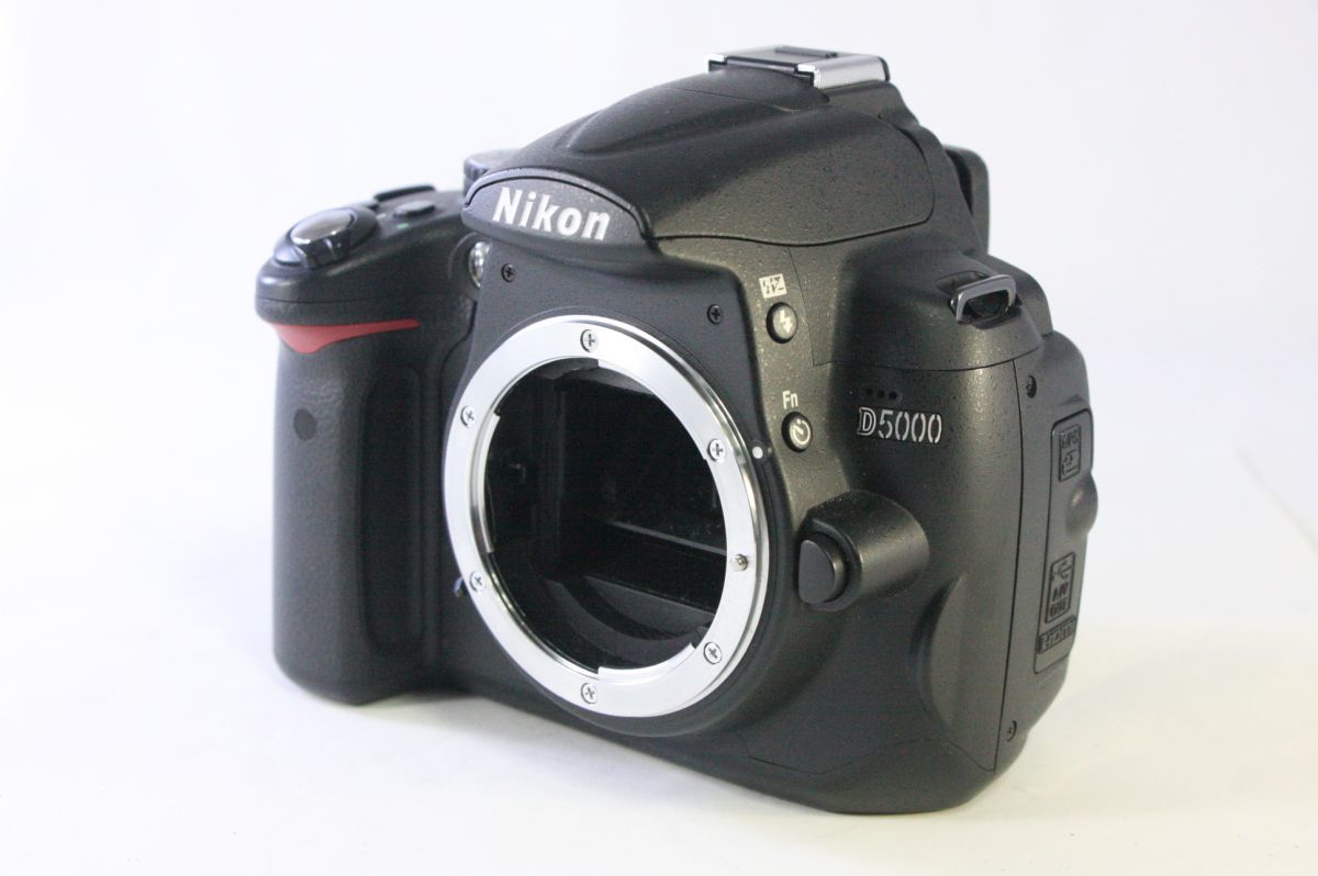 新作登場 点検済 良品 ニコン Nikon D5000 ボディ バッテリーなし チャージャーなし AAA1023(ニコン)｜売買されたオークション情報、yahooの商品情報をアーカイブ公開 - オークファン ニコン