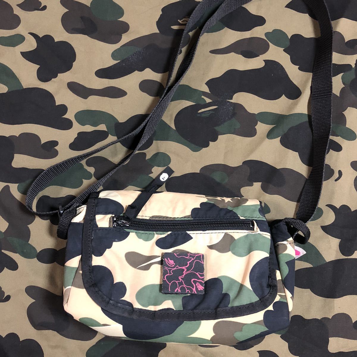 KAWS × BAPE camo bendy A shoulder bag NIGO a bathing | ape eBay
