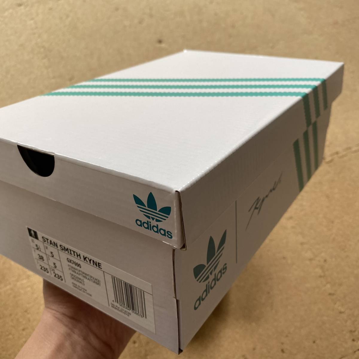 23.0cm adidas kyne スタンスミス コラボ スニーカー US5 アディダス 