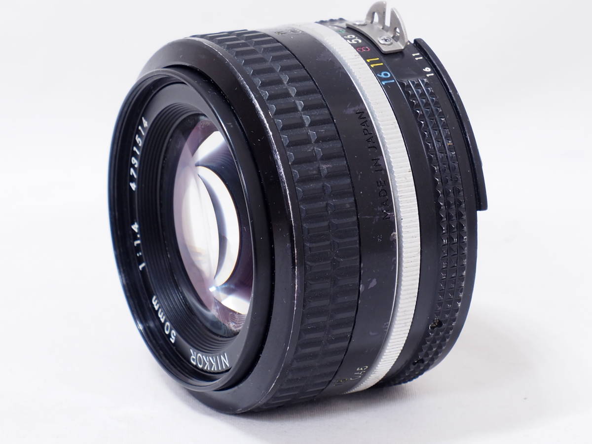 Ai NIKKOR 50mm F1.4 for Nikon F Mount Full Frame FX Format 王道の大
