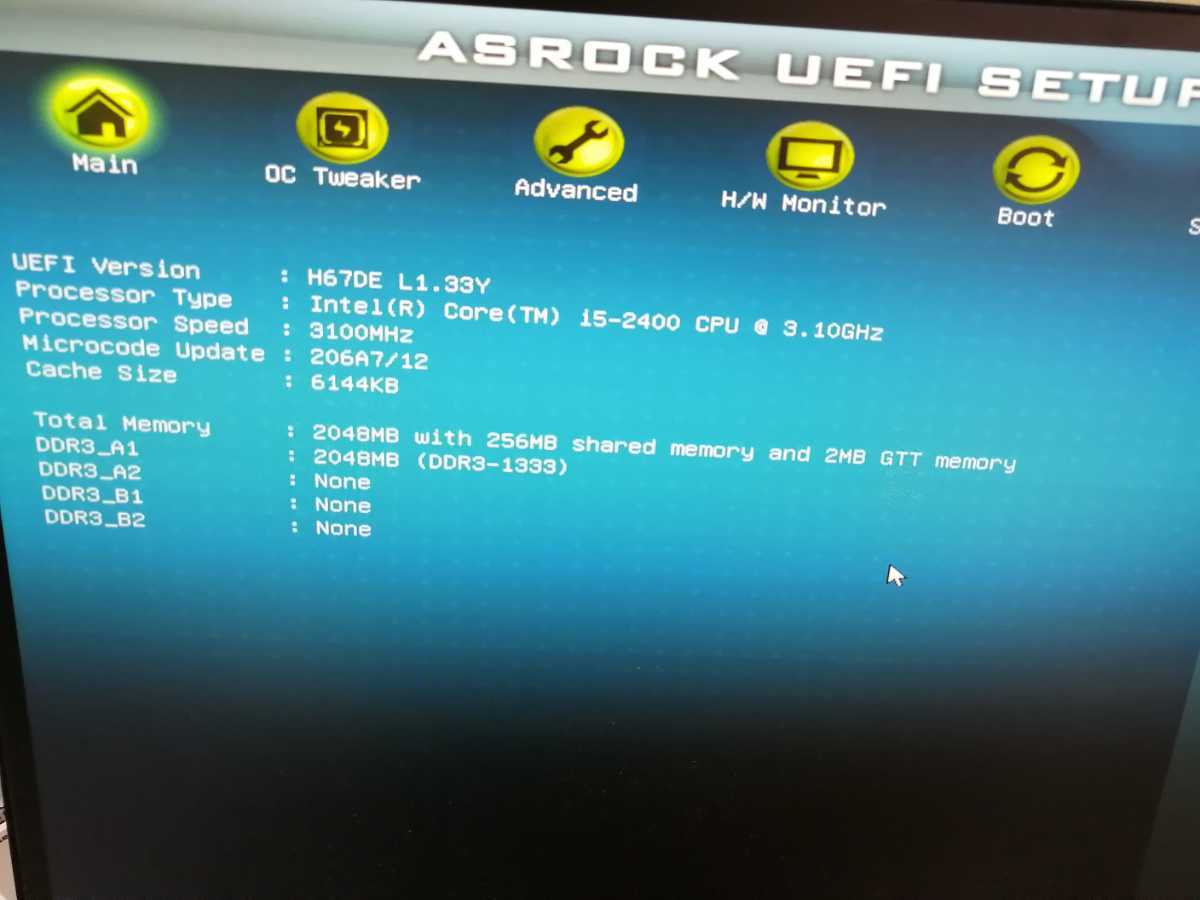 動作確認済み マイニング向けマザーボード ASRock H67DE +おまけ i5-2400、2GBメモリ付き