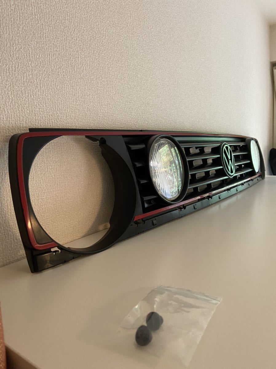 ゴルフ2 GTI フロントグリル 赤いライン付き フォルクスワーゲン