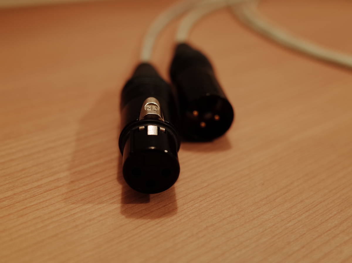 ★ 即決 BELDEN 1801B AES/EBU デジタルケーブル 110 約1.5m NC3MXX-B NC3FXX-B ベルデン ★