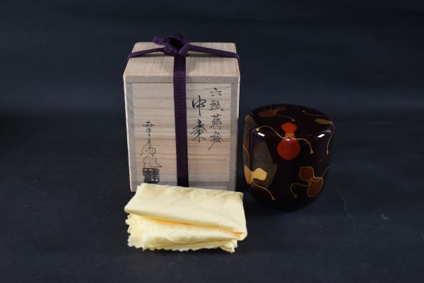 香合 荒木省山　漆　本金　城　美術品　蒔絵　最高級　唐木 夢工房】金城 一国斎 造 高盛蒔絵 虫瓜図 香筒 在銘 全長22.7㎝ MA-362