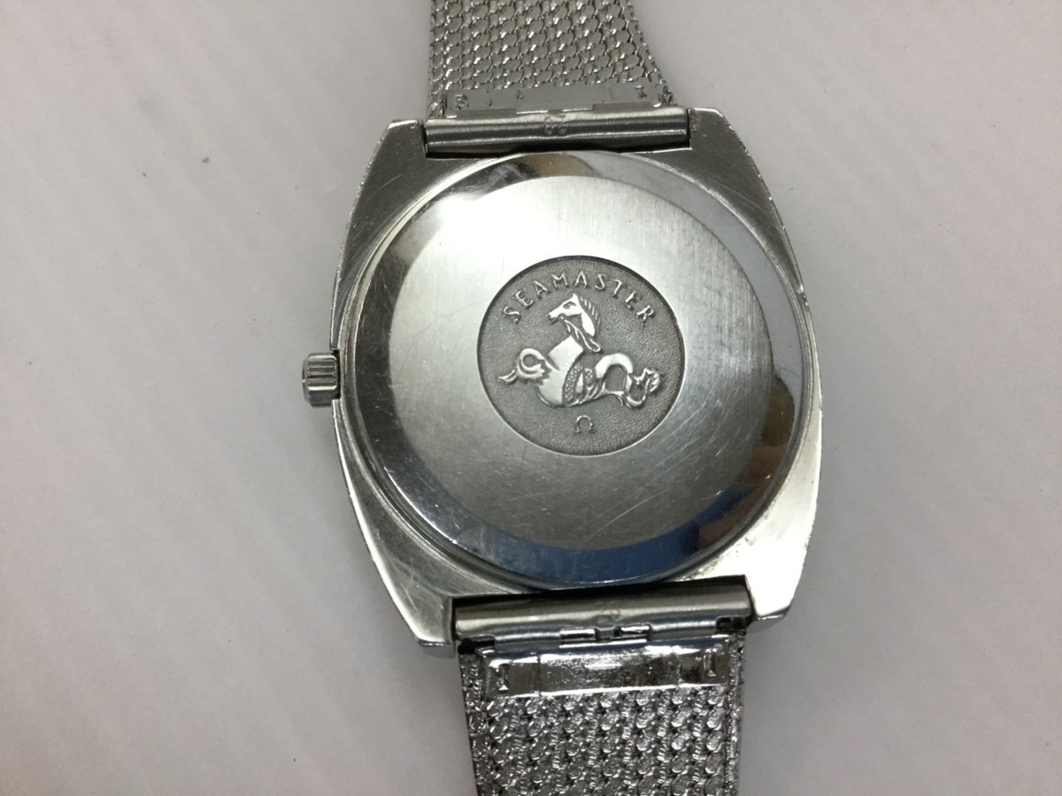 オメガ シーマスター OMEGA ダイバー 300M - オメガ(OMEGA) 2025新作 SEAMASTER すべてのコレクション ウォッチ 前期 ブラック メンズ 時計 個性を纏う鮮やかなオレンジ。オメガ