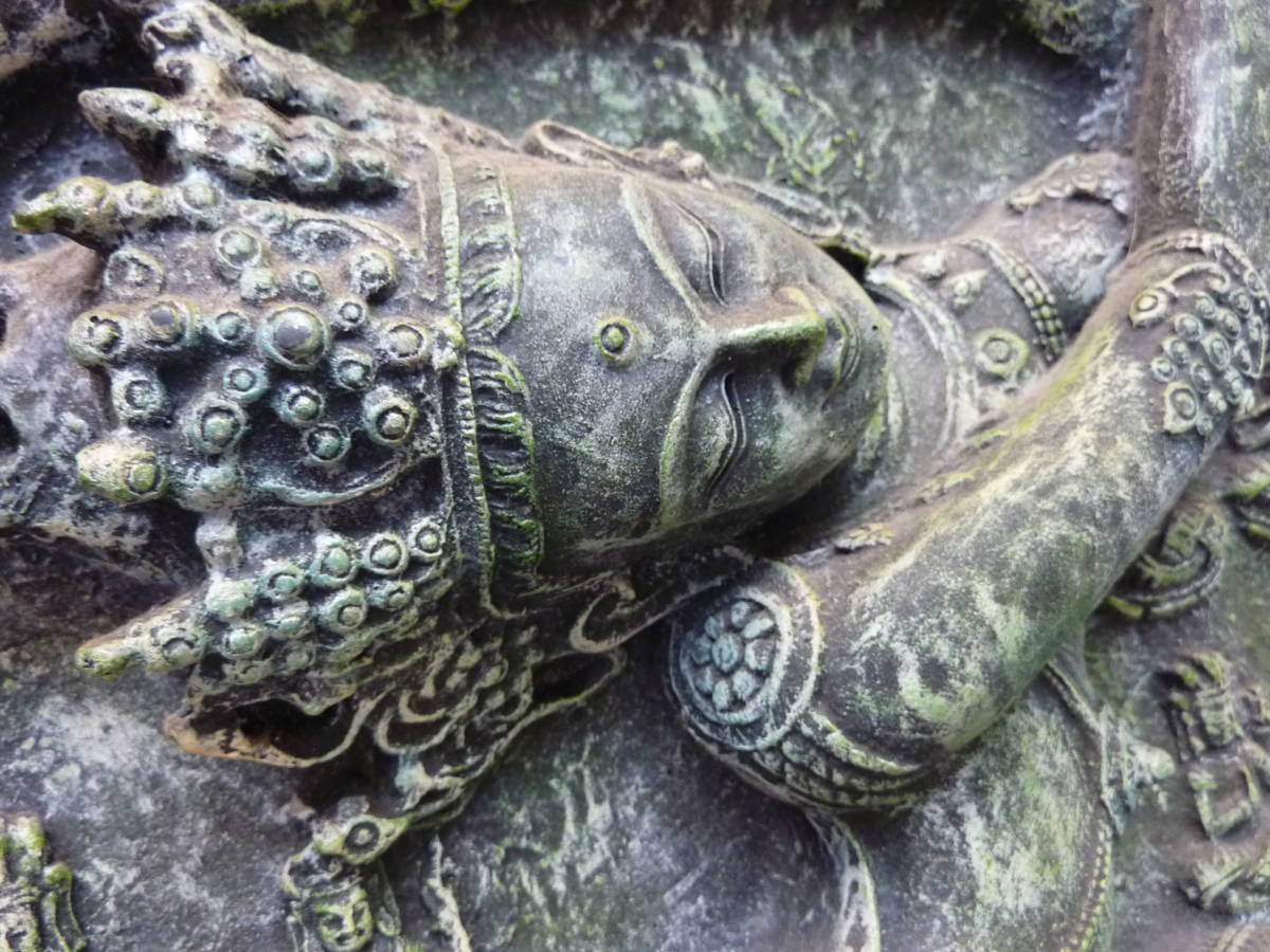 レリーフ仏像レプリカ品60cm カンボジア仏教アンコールワット世界遺産クメール帝国 60 46 南アジア壁彫刻石物ウォールデコ壁掛け壁画 仏像 売買されたオークション情報 Yahooの商品情報をアーカイブ公開 オークファン Aucfan Com