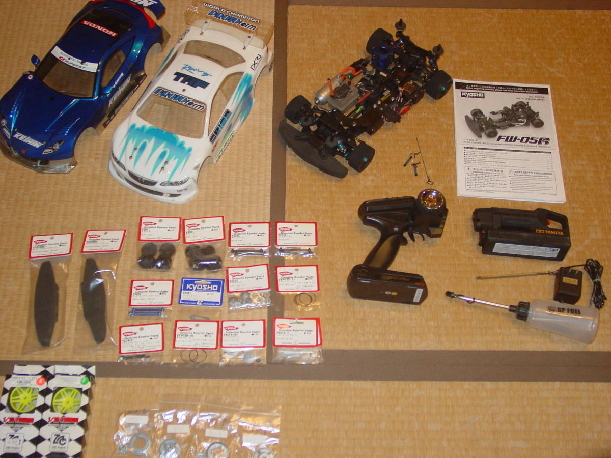 京商FW-05R(ほぼRR仕様)ラジコンカー パーツ多数 京商FW-05R(ほぼRR仕様)ラジコンカー パーツ多数 京商 FW-05 ラジコン
