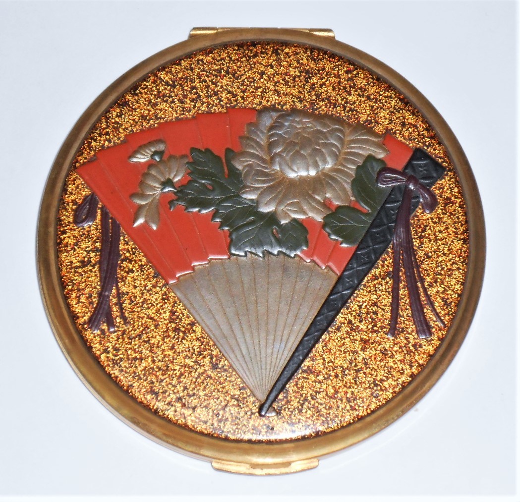 通産省 木製品課 紀年 コンパクトミラー 花扇図 漆工芸品 金蒔絵 高蒔絵