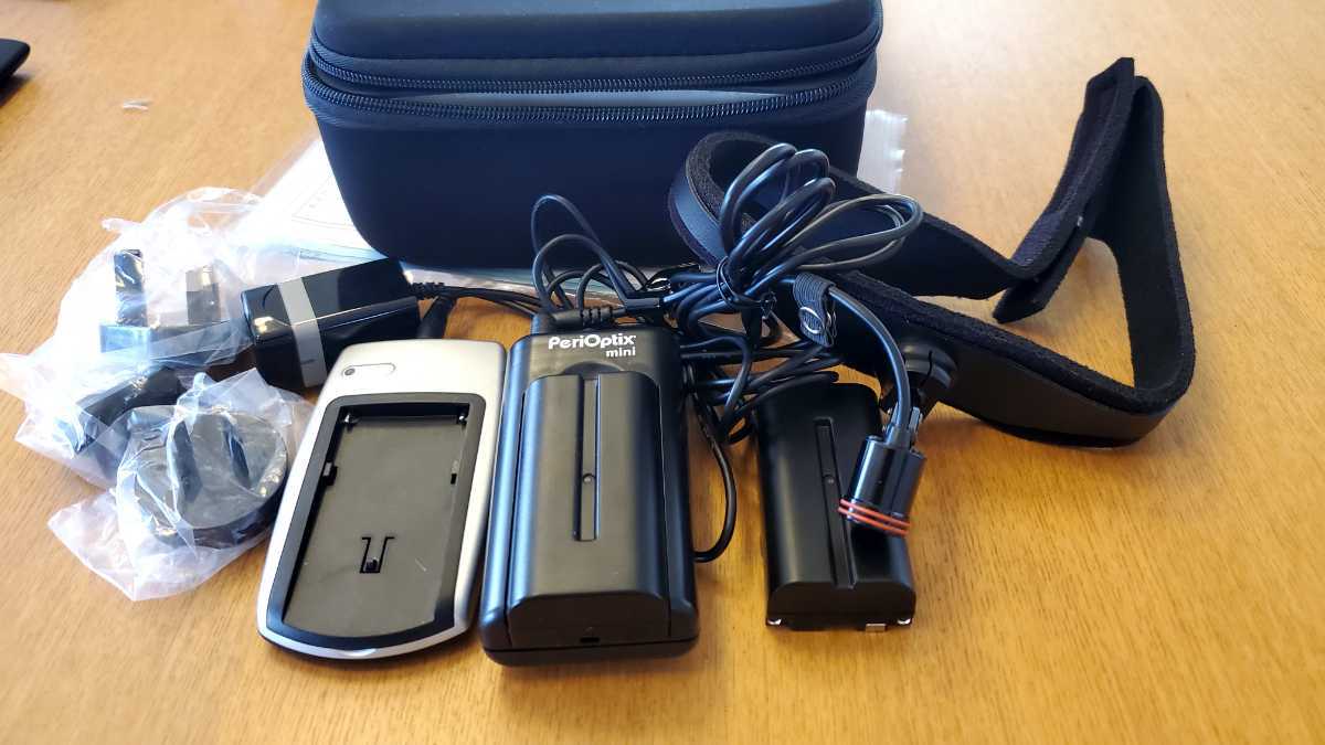 LED小型ライトSolaris mini(歯科・手術用ライト）_1