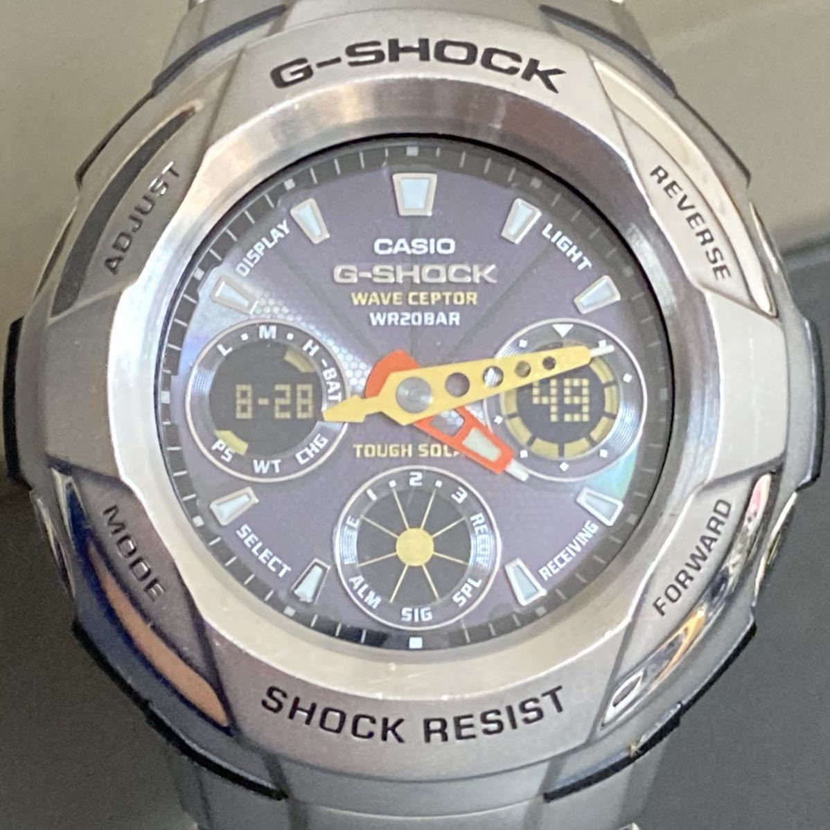 G Shock Gw 1800dj 1a9jf タフソーラー 電波受信 電波ソーラー アナログ デジタル アナデジ 反転液晶 メタルバンド ゴールド シルバー Tough Solar 売買されたオークション情報 Yahooの商品情報をアーカイブ公開 オークファン Aucfan Com