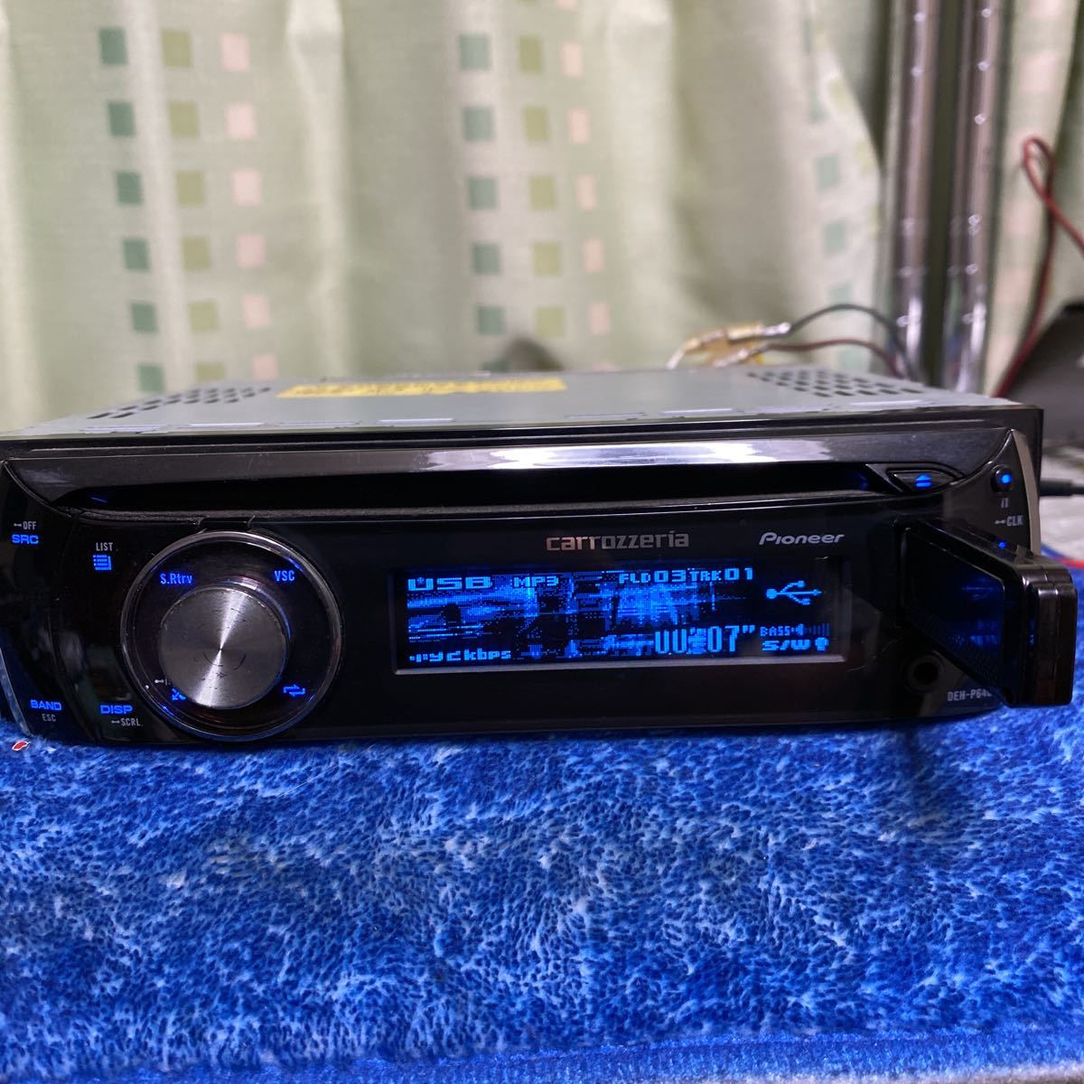 Carrozzeria CD/USB/AUX DEH-P640 DEH-P640 Pioneer CD Stock Added