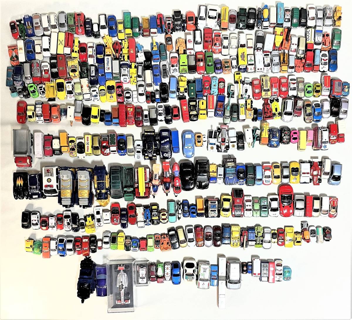 【放出!! 1円～】ミニカー 大量まとめて 約350台 総重量約15ｋｇ TOMY TOMICA/トミカ多数 チョロQ F1 日本製含【ジャンク扱い】