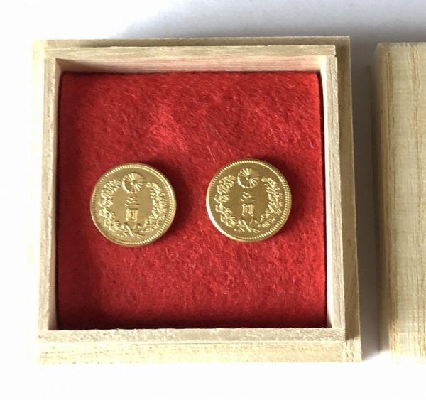 旧貨幣　新5円金貨　大正13年 2枚 近代貨幣 新5円金貨 大正13年、昭和5年 桐箱入り 新5円金貨 旧5円