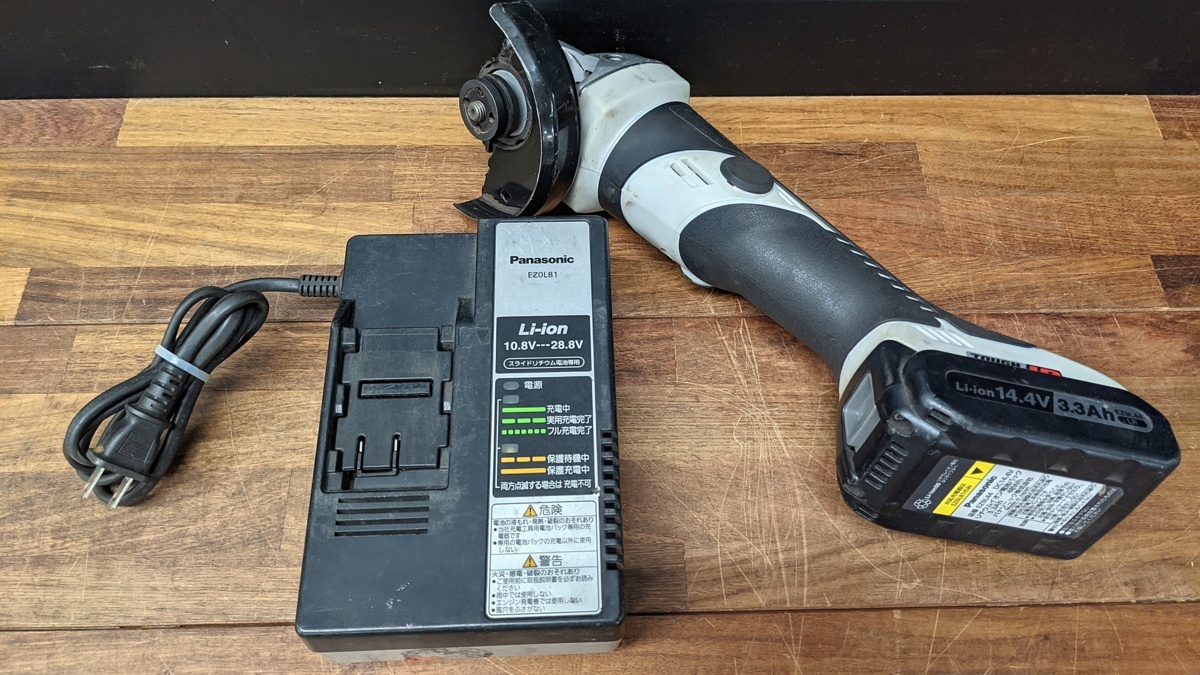 ★中古★パナソニック　Panasonic　14.4V　100mm充電ディスクグラインダーEZ4640　バッテリー充電器セット　　動作良好)倉