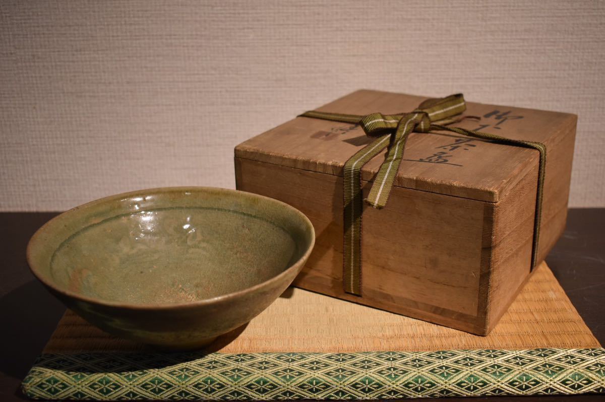 SALE，人気 【GE】Z1369【関東名家蔵出品】明代 天龍寺青磁陰刻茶碗
