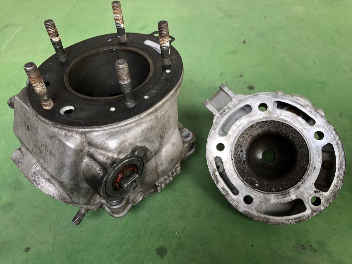 DT230 シリンダーセットです。
