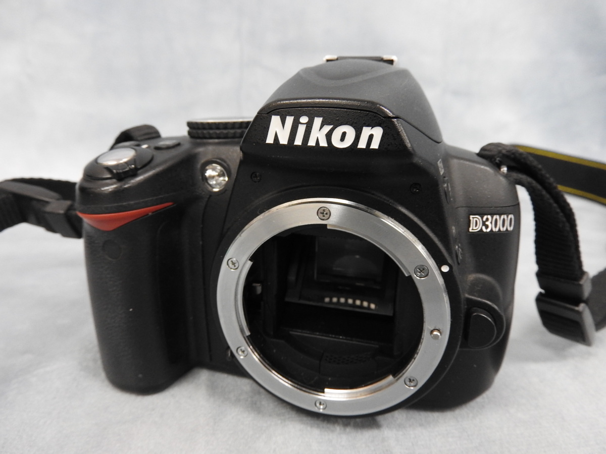 【高品質，大人気】 Nikon ニコン D3000 ボディ デジタル一眼レフ(ニコン)｜売買されたオークション情報、yahooの商品情報をアーカイブ公開 - オークファン ニコン