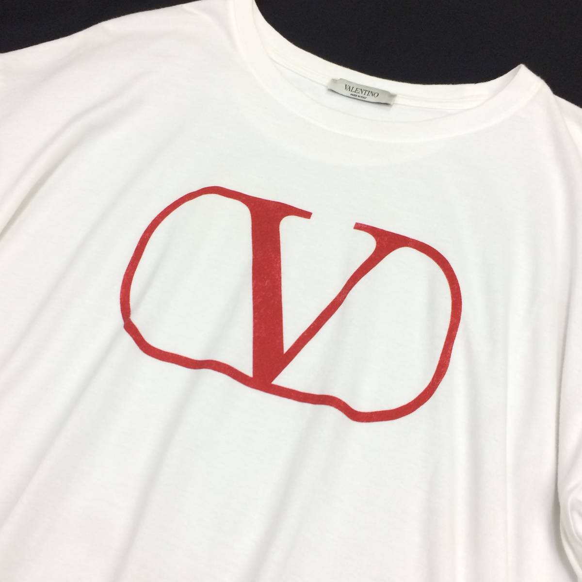 VALENTINO ヴァレンチノ Vロゴ プルオーバー(国内正規ジャパン VALENTINO ヴァレンチノ Vロゴ プルオーバー(国内正規ジャパン