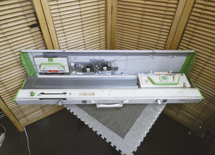 BROTHER ブラザー 編み機 KH-821 パリエ パンチカード式 編機 【公式通販】