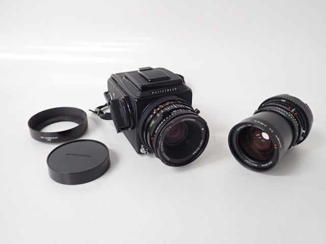 HASSELBLAD ハッセルブラッド 中判カメラ 500C/M + Distagon 50mm F4 T*、Planar 80mm F2.8 T* ★ 6230B-29