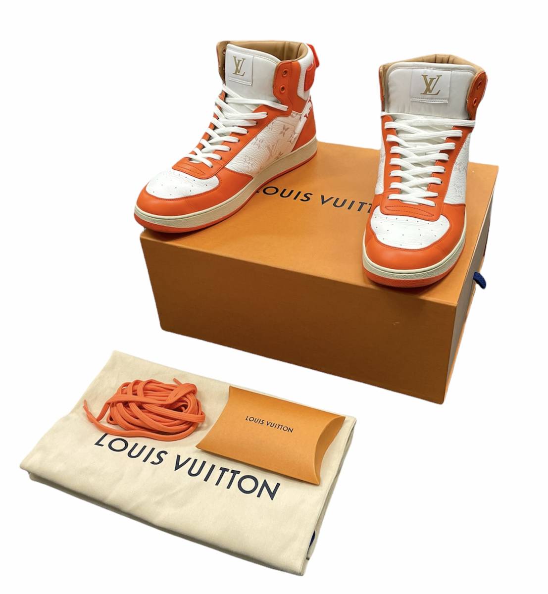 □ LOUIS VUITTON リヴォリ ライン スニーカー ハイカット レザー 