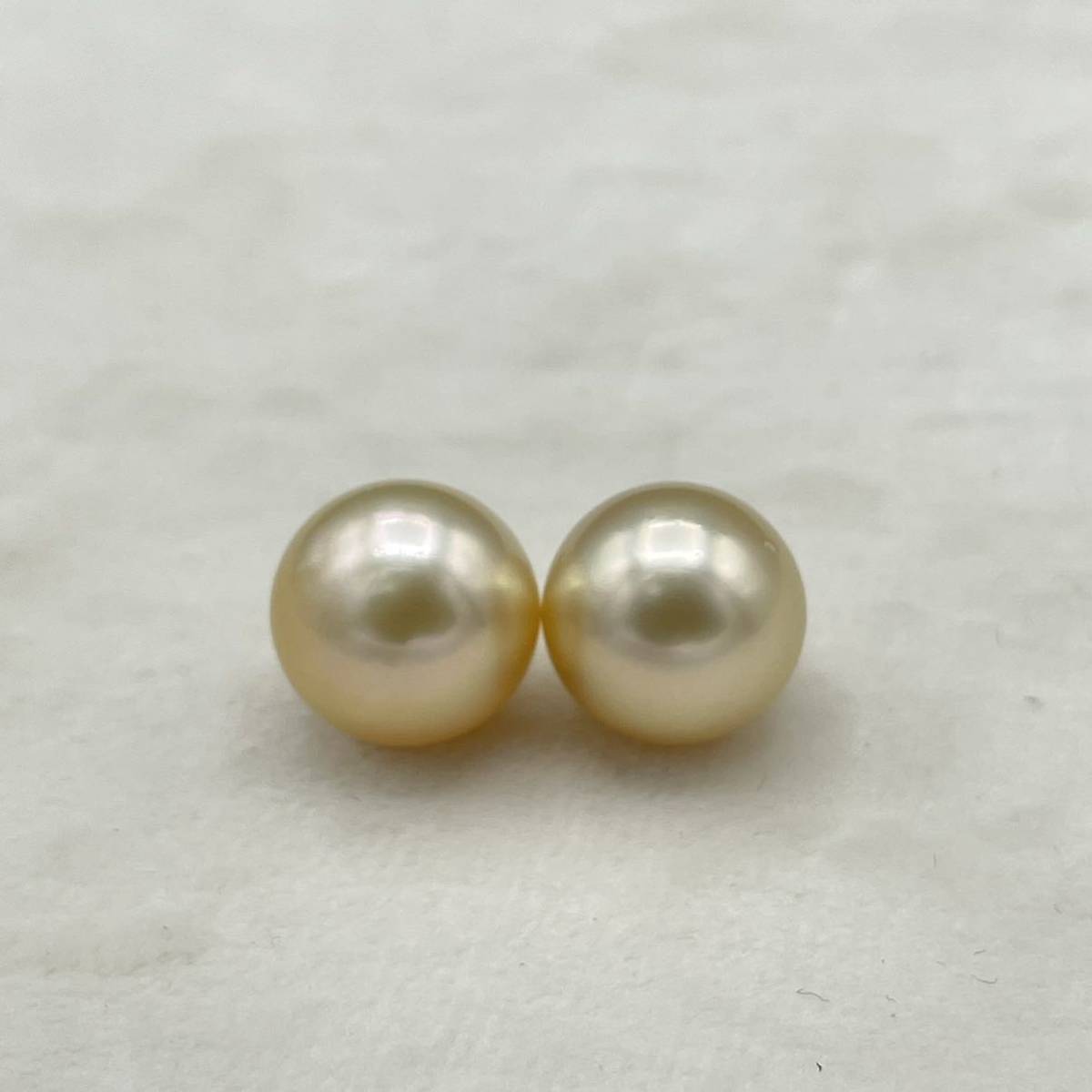 K18天然ナチュラル南洋ゴールド真珠(10、0mm)ピアス/直結タイプ/自社製 