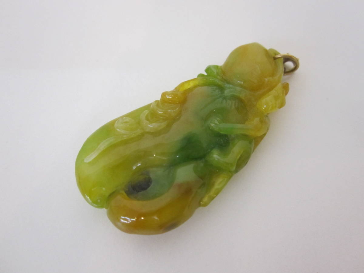 翡翠 K18刻印 ペンダントトップ 総重量32.6g 彫刻 中国 詳細不明 激安 
